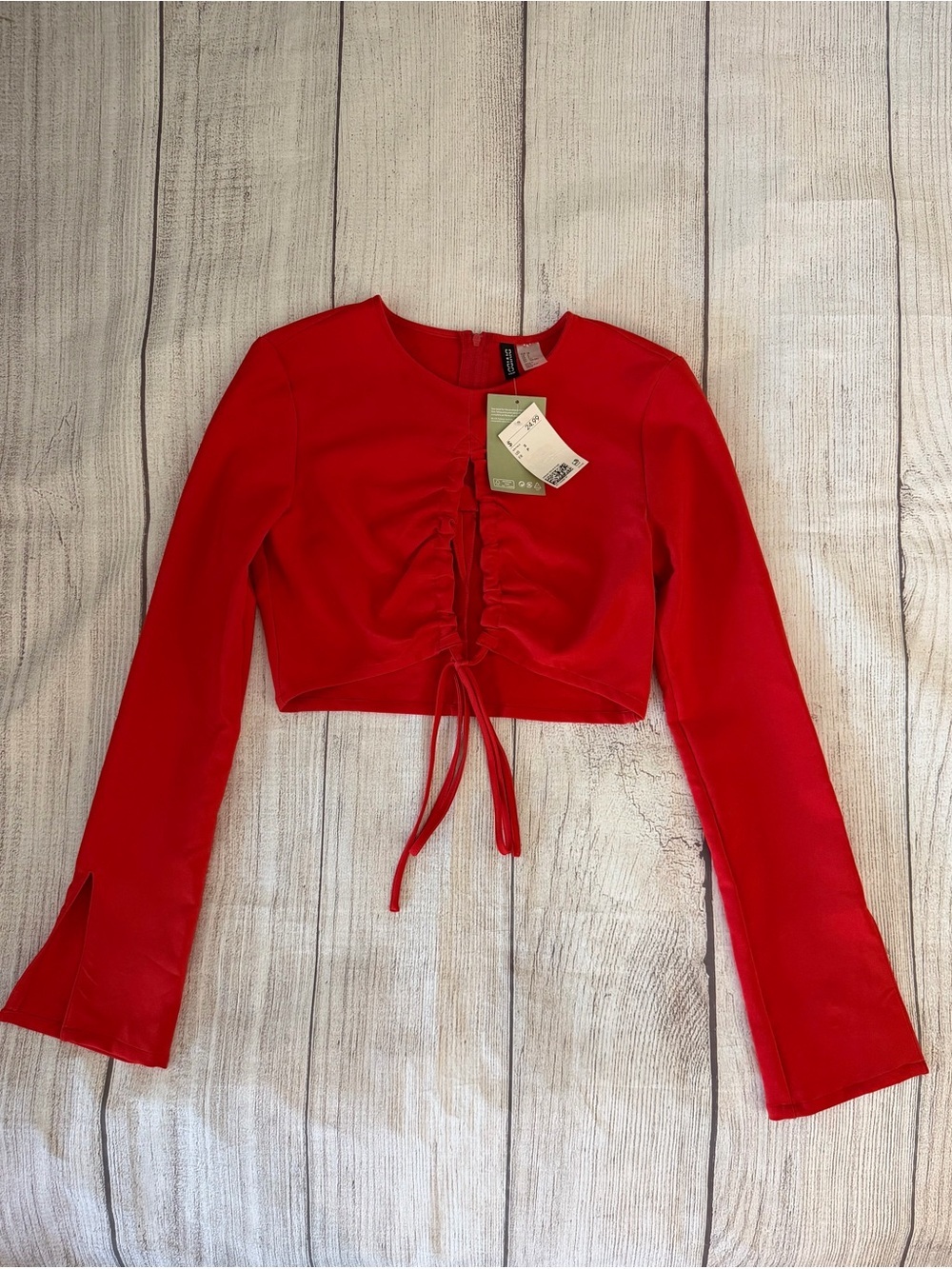 NWT H&M Women’s Red Ruched Long-Sleeve Crop Top Size Small